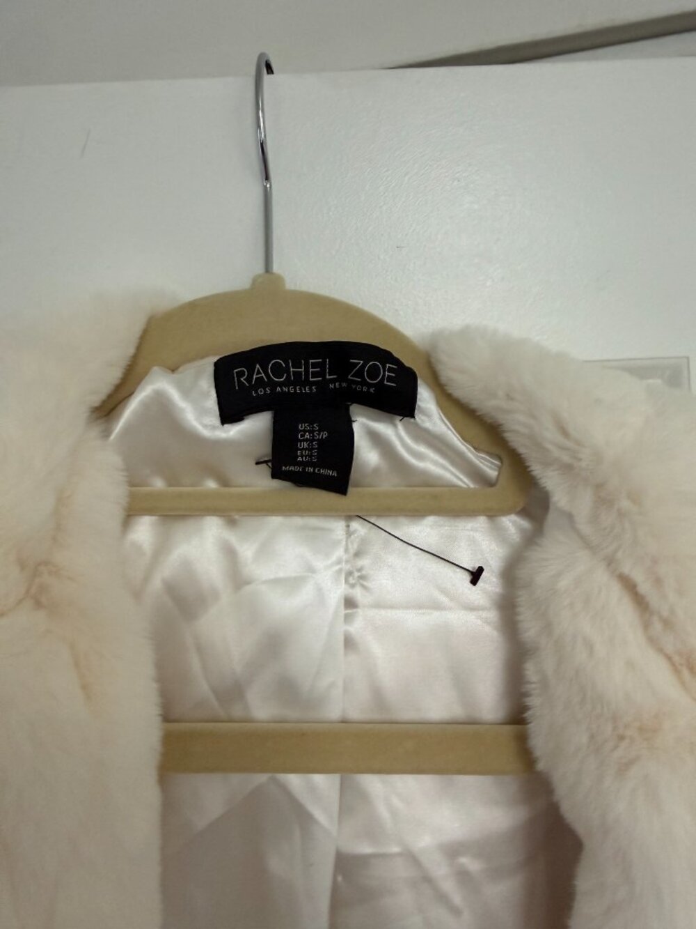 Rachel Zoe Faux Fur Coat White - Picture 2 of 2